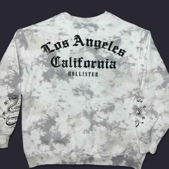 Hollister White and Gray Patterned Crewneck Sweater - Picture 2 of 4